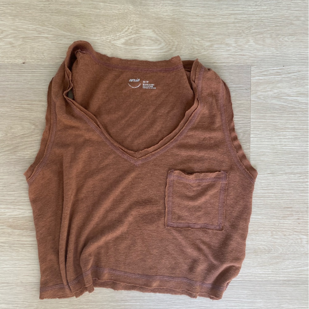 Breezy cropped tank top